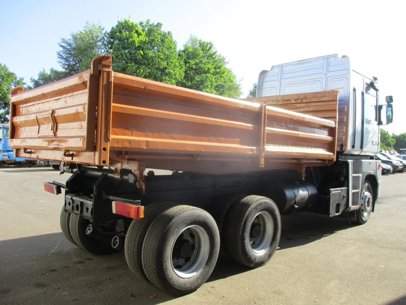 Renault Magnum AE 385 TI , 6x4, 3 Way Tipper ,Manual , Airco ,Spring suspension - Tipper: picture 3 Renault Magnum AE 385 TI , 6x4, 3 Way Tipper ,Manual , Airco ,Spring suspension - Tipper: picture 3