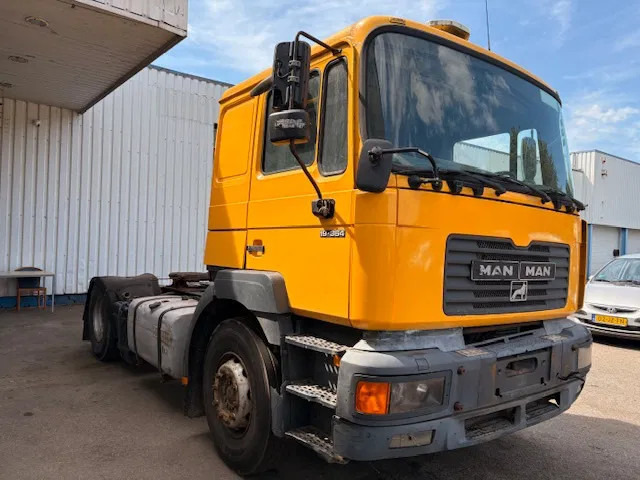 MAN 19.364 F2000 ,6 Cylinder , Belgium Truck , ZF Manual , Euro 2 - Tractor unit: picture 4 MAN 19.364 F2000 ,6 Cylinder , Belgium Truck , ZF Manual , Euro 2 - Tractor unit: picture 4