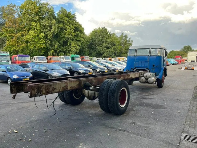 Volvo F 86 -49 S , Oldtimer for Restauration - Cab chassis truck: picture 3 Volvo F 86 -49 S , Oldtimer for Restauration - Cab chassis truck: picture 3