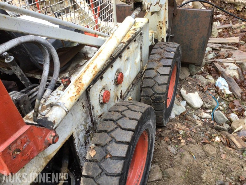 1970 Bobcat 600 med skuffe - Lett oppussing/rep. Objekt MVA-FRI - Skid steer loader: picture 4 1970 Bobcat 600 med skuffe - Lett oppussing/rep. Objekt MVA-FRI - Skid steer loader: picture 4
