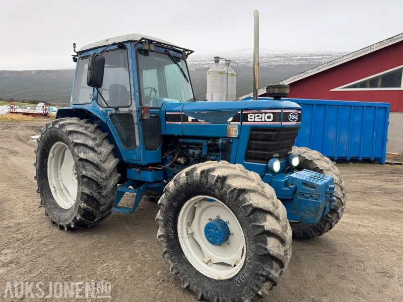 1985 Ford 8210 FWD traktor - Farm tractor: picture 4 1985 Ford 8210 FWD traktor - Farm tractor: picture 4