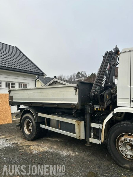 1995 Scania P93 tippbil med kran - Tipper: picture 3 1995 Scania P93 tippbil med kran - Tipper: picture 3