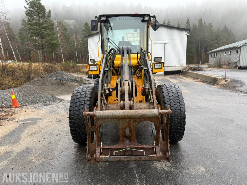 1997 Volvo L70C Hjullaster - Hydraulisk HK-Feste - 3 og 4 funksjon - Wheel loader: picture 3 1997 Volvo L70C Hjullaster - Hydraulisk HK-Feste - 3 og 4 funksjon - Wheel loader: picture 3