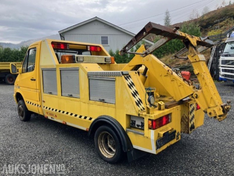 1999 Mercedes-Benz Sprinter 412 4x4 Redningsbil med briller og vinsj - Fire truck: picture 5 1999 Mercedes-Benz Sprinter 412 4x4 Redningsbil med briller og vinsj - Fire truck: picture 5