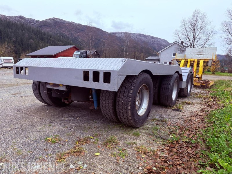 2001 Damm SE64 Svanehenger - Akselløft og Avtag Svane - Low loader semi-trailer: picture 4 2001 Damm SE64 Svanehenger - Akselløft og Avtag Svane - Low loader semi-trailer: picture 4