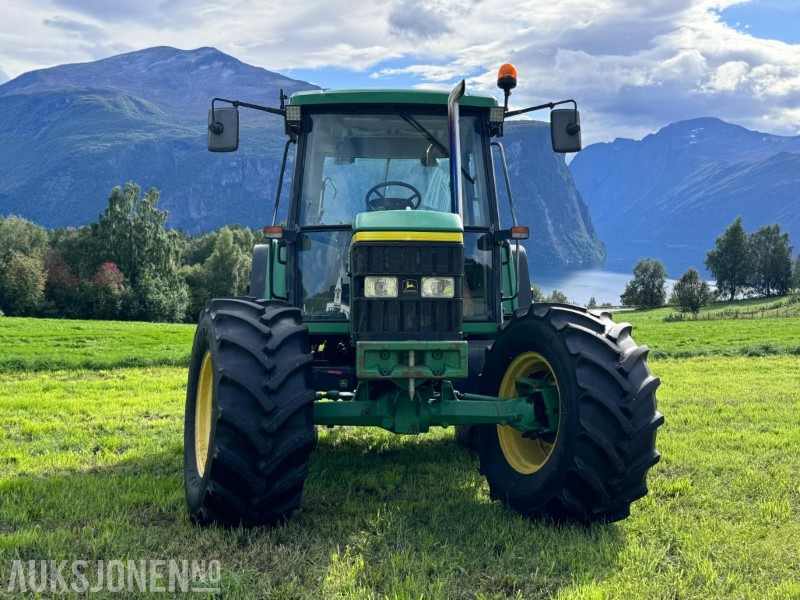 2002 John Deere 6210 - 4x4 - 40 km/t - 105 hk - Farm tractor: picture 2 2002 John Deere 6210 - 4x4 - 40 km/t - 105 hk - Farm tractor: picture 2