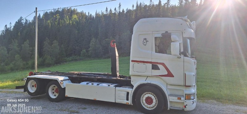 2004 Scania R580 6x2 krokbil - 20t JOAB krok - Kranhydraulikk - Hook lift truck: picture 4 2004 Scania R580 6x2 krokbil - 20t JOAB krok - Kranhydraulikk - Hook lift truck: picture 4