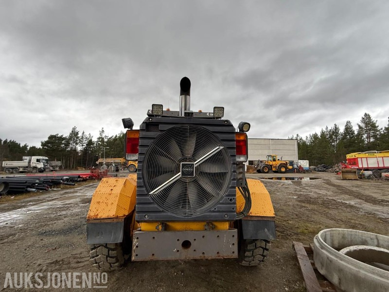 2004 Volvo G746B AWD veghøvel - Construction equipment: picture 4 2004 Volvo G746B AWD veghøvel - Construction equipment: picture 4