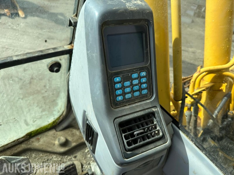 Excavator 2005 Komatsu PC210LC-7K GRAVEMASKIN - 11000 Timer: picture 9