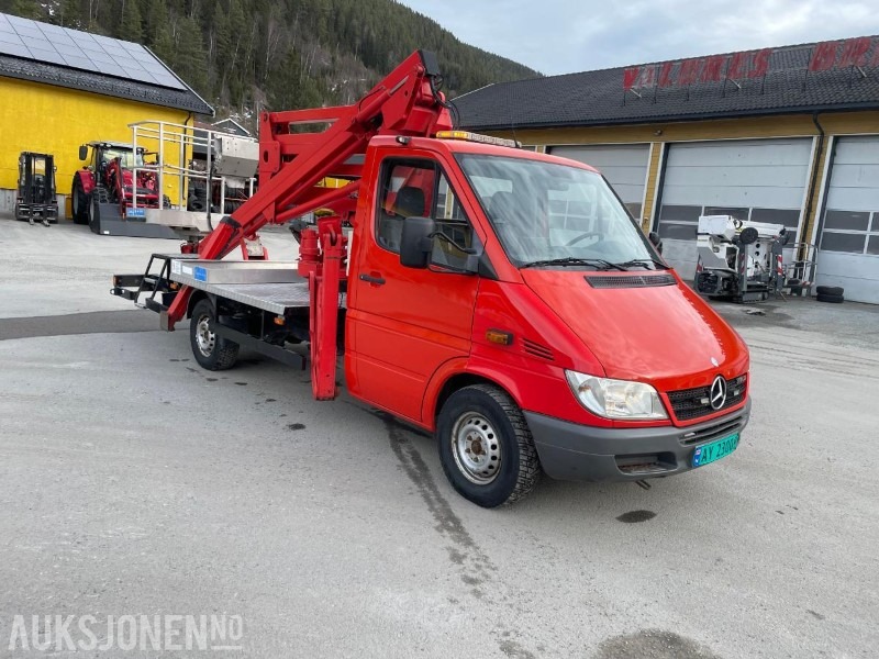 2005 Mercedes Sprinter 17m billift - Aerial platform: picture 5 2005 Mercedes Sprinter 17m billift - Aerial platform: picture 5