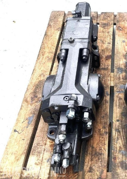 2005 Tamrock HL 510 – Borhammer - Nyoverhalt - 3. mndr Garanti - Drilling rig: picture 5 2005 Tamrock HL 510 – Borhammer - Nyoverhalt - 3. mndr Garanti - Drilling rig: picture 5