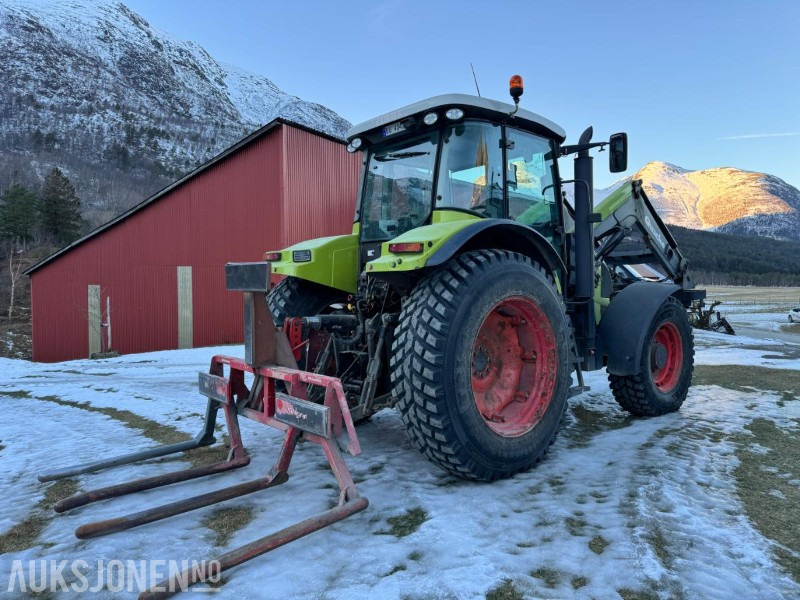 2007 Claas Ares 697 ATZ - Frontlaster - Front PTO - Gått 5328 timer - 2 dekksett - Farm tractor: picture 4 2007 Claas Ares 697 ATZ - Frontlaster - Front PTO - Gått 5328 timer - 2 dekksett - Farm tractor: picture 4
