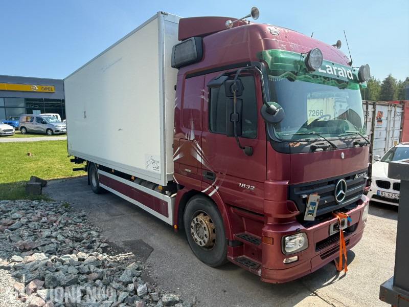 2007 Mercedes-Benz Actros 1832L/54 4X2 M - Skapbil m/Løftelem - Box truck: picture 1 2007 Mercedes-Benz Actros 1832L/54 4X2 M - Skapbil m/Løftelem - Box truck: picture 1