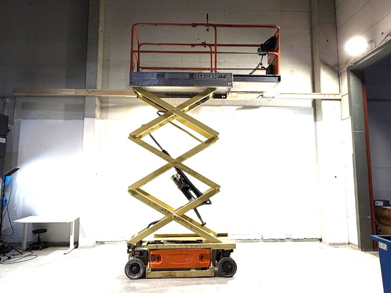 2008 JLG 1930 ES sakselift med arbeidshøyde på 7,8 meter - Aerial platform: picture 1 2008 JLG 1930 ES sakselift med arbeidshøyde på 7,8 meter - Aerial platform: picture 1