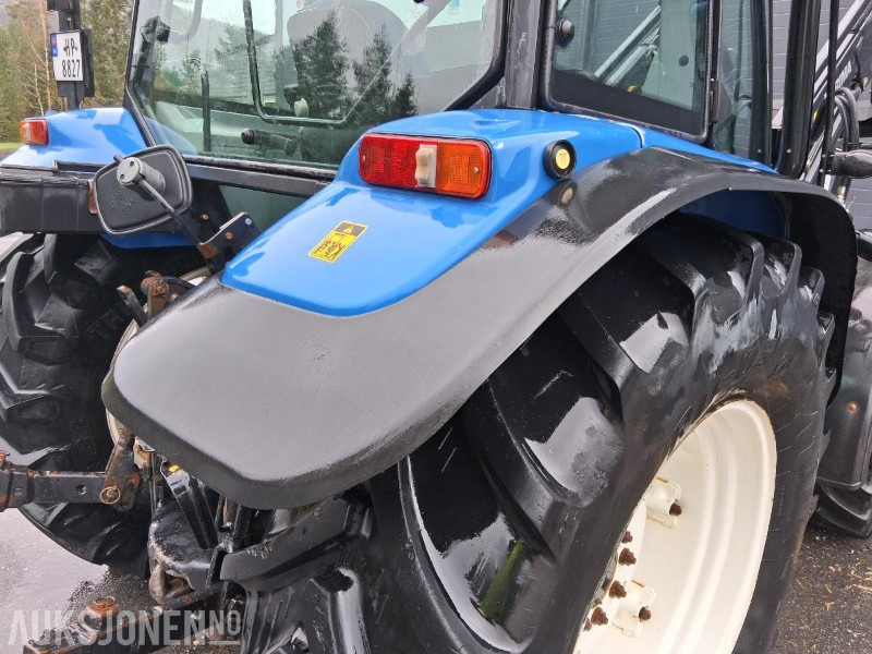 2009 New Holland T5060 - MVA-FRI - MYE UTSTYR - Trima Laster Snøfres Pallegaffel Feiekost Skuffe - Farm tractor: picture 4 2009 New Holland T5060 - MVA-FRI - MYE UTSTYR - Trima Laster Snøfres Pallegaffel Feiekost Skuffe - Farm tractor: picture 4