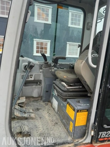 2009 Takeuchi ABS TB235 Gravemaskin / Minigraver - Mini excavator: picture 5 2009 Takeuchi ABS TB235 Gravemaskin / Minigraver - Mini excavator: picture 5
