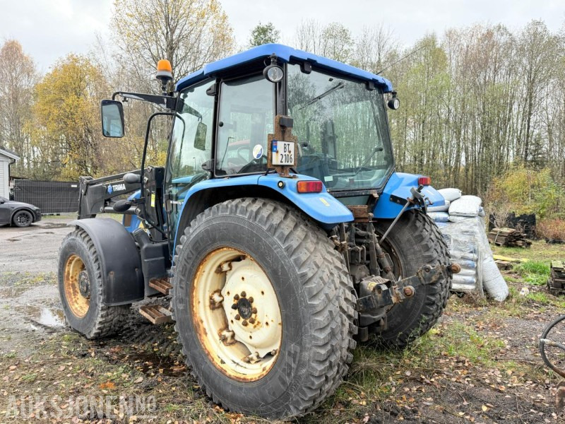 2010 New Holland T5070 traktor / Trima frontlaster / 4X4 - Farm tractor: picture 3 2010 New Holland T5070 traktor / Trima frontlaster / 4X4 - Farm tractor: picture 3