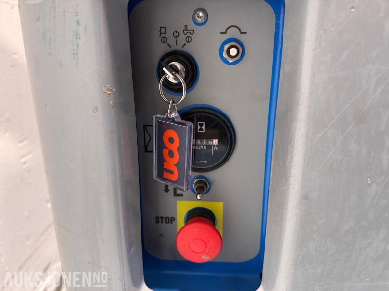 2011 Genie GRC 12 - 5,5m mastelift - Aerial platform: picture 4 2011 Genie GRC 12 - 5,5m mastelift - Aerial platform: picture 4