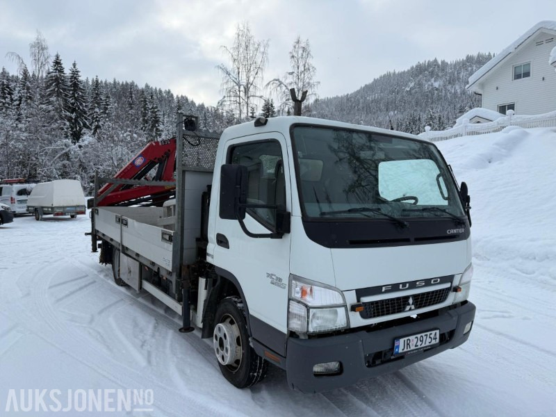 2012 Fuso FUSO07C18 m/Lasteplan og kran - Crane truck: picture 3 2012 Fuso FUSO07C18 m/Lasteplan og kran - Crane truck: picture 3