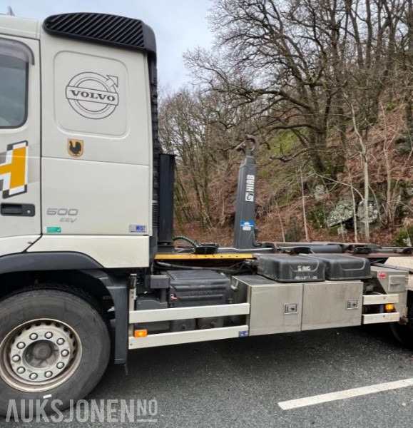 2012 Volvo FH12 krokbil med Hiab krok og brøyteplate – 521 hk – EU-godkjent til 09/2026 - Hook lift truck: picture 5 2012 Volvo FH12 krokbil med Hiab krok og brøyteplate – 521 hk – EU-godkjent til 09/2026 - Hook lift truck: picture 5