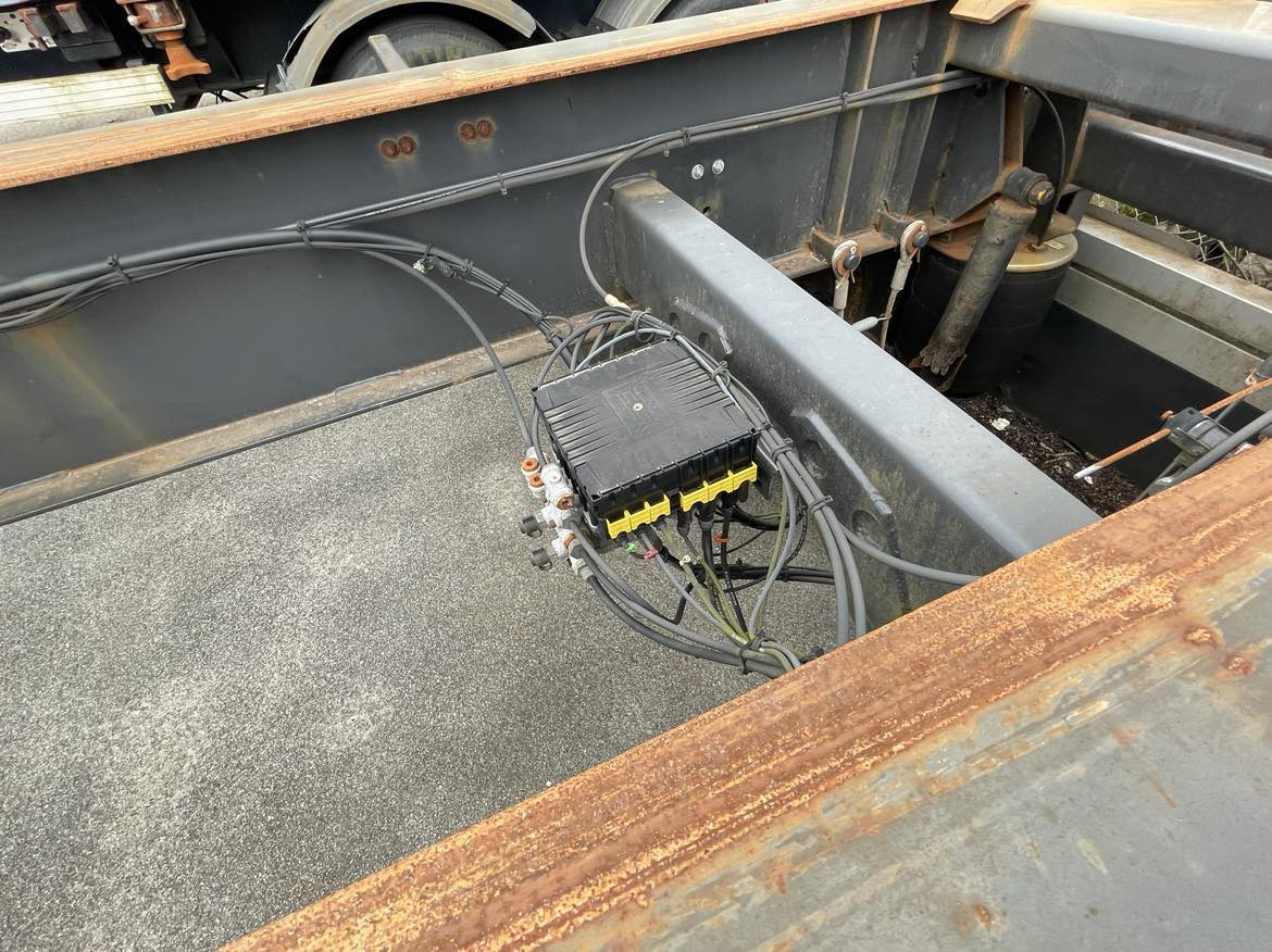 2013 HFR 2 Axle Full Trailer Containerchassie. 2 akslet. - Container transporter/ Swap body trailer: picture 4 2013 HFR 2 Axle Full Trailer Containerchassie. 2 akslet. - Container transporter/ Swap body trailer: picture 4