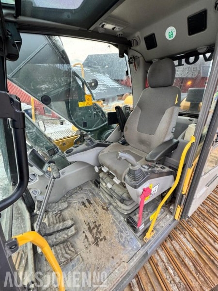 Excavator 2013 Volvo EC220DL - Nytt understell - Sentralsmøring - Bunkringspumpe - Tilleggshydraulikk - 2 skuffer - Indexator rototilt: picture 27