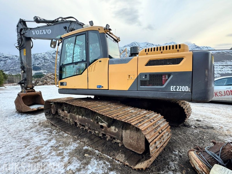 Excavator 2013 Volvo EC220DL - Nytt understell - Sentralsmøring - Bunkringspumpe - Tilleggshydraulikk - 2 skuffer - Indexator rototilt: picture 6