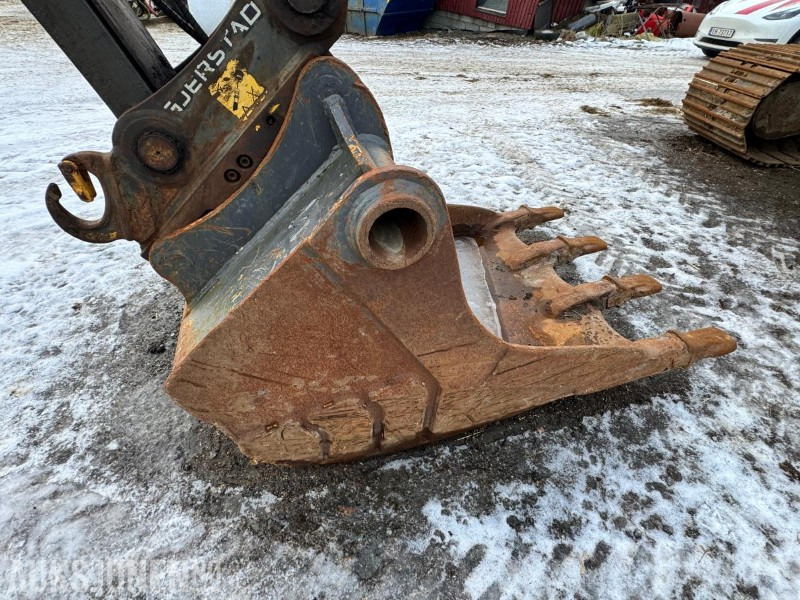 Excavator 2013 Volvo EC220DL - Nytt understell - Sentralsmøring - Bunkringspumpe - Tilleggshydraulikk - 2 skuffer - Indexator rototilt: picture 46