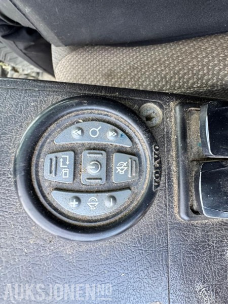 Excavator 2013 Volvo EC220DL - Nytt understell - Sentralsmøring - Bunkringspumpe - Tilleggshydraulikk - 2 skuffer - Indexator rototilt: picture 38