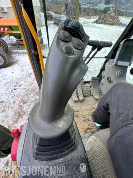 Excavator 2013 Volvo EC220DL - Nytt understell - Sentralsmøring - Bunkringspumpe - Tilleggshydraulikk - 2 skuffer - Indexator rototilt: picture 31