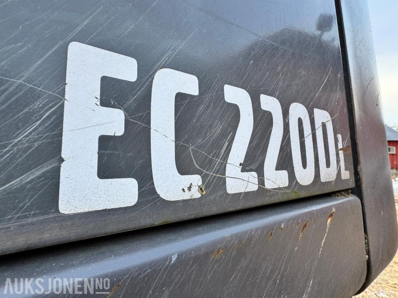 Excavator 2013 Volvo EC220DL - Nytt understell - Sentralsmøring - Bunkringspumpe - Tilleggshydraulikk - 2 skuffer - Indexator rototilt: picture 9
