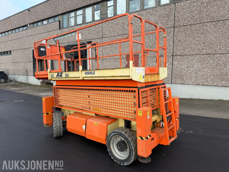 2014 JLG 4069LE - elektrisk sakselift med arbeidshøyde på 14m - Aerial platform: picture 4 2014 JLG 4069LE - elektrisk sakselift med arbeidshøyde på 14m - Aerial platform: picture 4