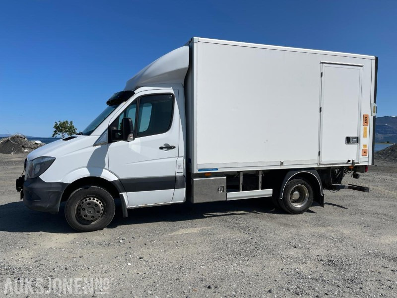 2014 Mercedes-Benz 516 Bluetec Sprinter Automat, kun 157716 km, SKAB påbygg, og 750 kg Zepro bakløft - Box truck: picture 2 2014 Mercedes-Benz 516 Bluetec Sprinter Automat, kun 157716 km, SKAB påbygg, og 750 kg Zepro bakløft - Box truck: picture 2