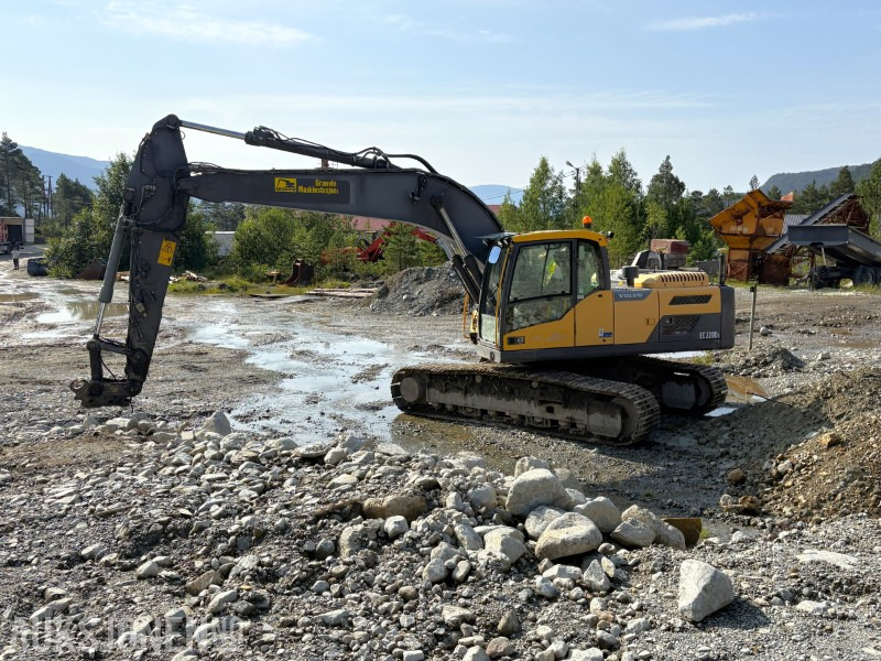 2014 Volvo EC 220DL - 10 656 timer - sertifisert - Excavator: picture 1 2014 Volvo EC 220DL - 10 656 timer - sertifisert - Excavator: picture 1