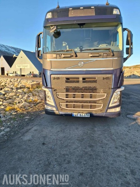 2014 Volvo FH540 6X2 Skapbil - Full sideåpning - Strøere - VBG - 697.000KM - Box truck: picture 2 2014 Volvo FH540 6X2 Skapbil - Full sideåpning - Strøere - VBG - 697.000KM - Box truck: picture 2