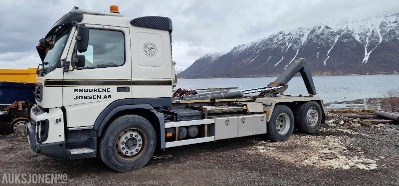 2014 Volvo FMX * Krokløft * 275076 km * Godkjent som skolebil * Eu godkjent til 25.08.2025 - Hook lift truck: picture 4 2014 Volvo FMX * Krokløft * 275076 km * Godkjent som skolebil * Eu godkjent til 25.08.2025 - Hook lift truck: picture 4