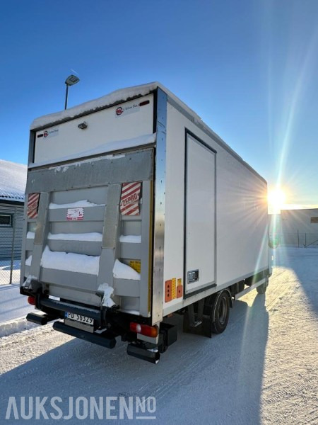 2016 Fuso Canter - kun 43750 km - EU OK Des 26 - Box truck: picture 4 2016 Fuso Canter - kun 43750 km - EU OK Des 26 - Box truck: picture 4