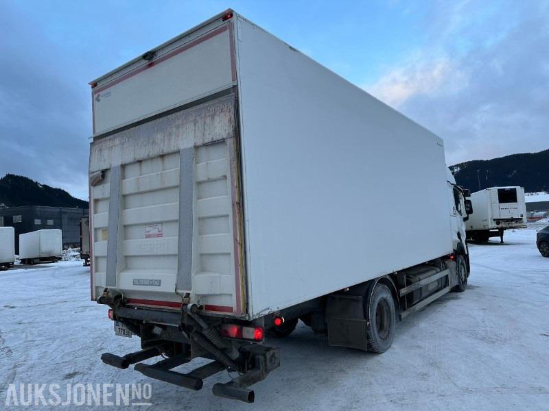 2016 Renault Comfort T380 4x2 – skapbil m/ Bussbygg påbygg & ZEPRO bakløfter - Box truck: picture 4 2016 Renault Comfort T380 4x2 – skapbil m/ Bussbygg påbygg & ZEPRO bakløfter - Box truck: picture 4