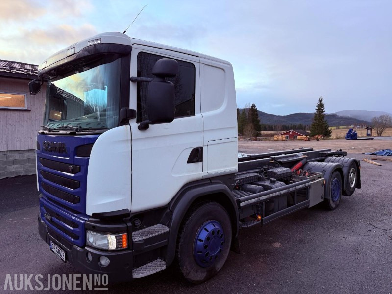 2016 Scania G450 EURO 6 444933 km m/ Krokflak med Hiab 140 AW kran - Hook lift truck: picture 1 2016 Scania G450 EURO 6 444933 km m/ Krokflak med Hiab 140 AW kran - Hook lift truck: picture 1