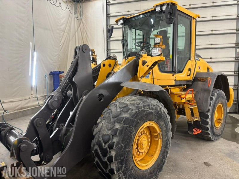 Wheel loader 2017 Volvo L90H hjullaster: picture 1