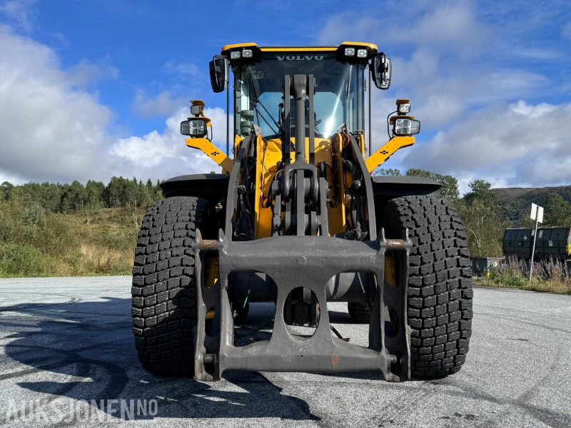 2018 Volvo L90H Hjullaster - Sentralsmøring - Hydraulisk redskapslås - Tilleggshydraulikk - Sertifisert - Wheel loader: picture 2 2018 Volvo L90H Hjullaster - Sentralsmøring - Hydraulisk redskapslås - Tilleggshydraulikk - Sertifisert - Wheel loader: picture 2