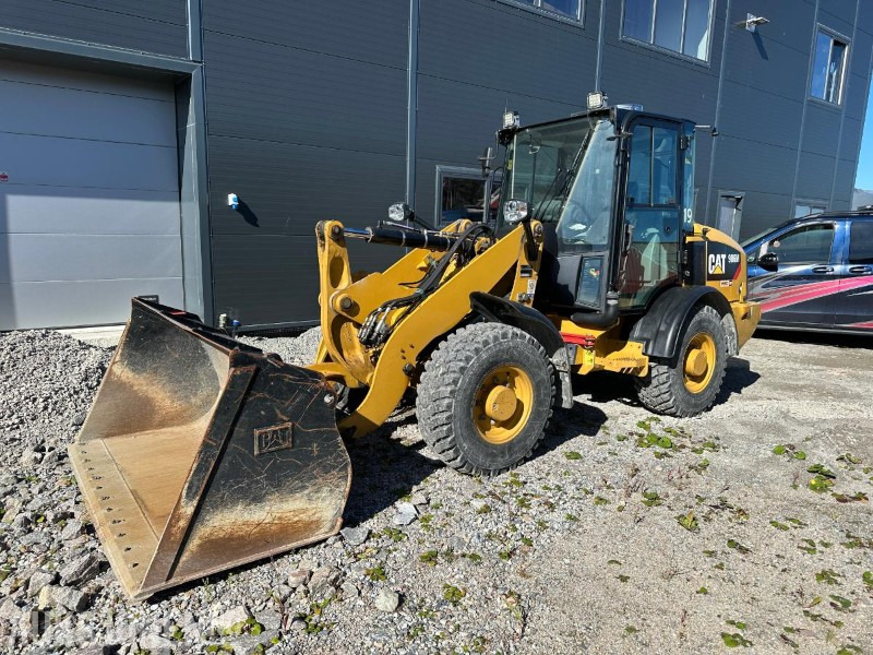 2019 Cat 906M – hjullaster med skuffe - kun 3556km - Wheel loader: picture 1 2019 Cat 906M – hjullaster med skuffe - kun 3556km - Wheel loader: picture 1