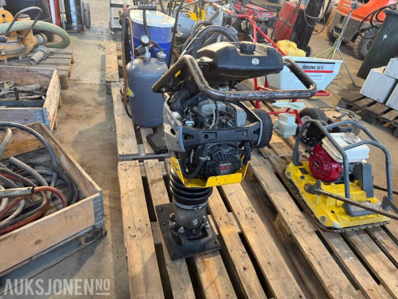 2020 Atlas Copco Vibroplate / Hoppetusse – Honda R120 - Roller: picture 3 2020 Atlas Copco Vibroplate / Hoppetusse – Honda R120 - Roller: picture 3