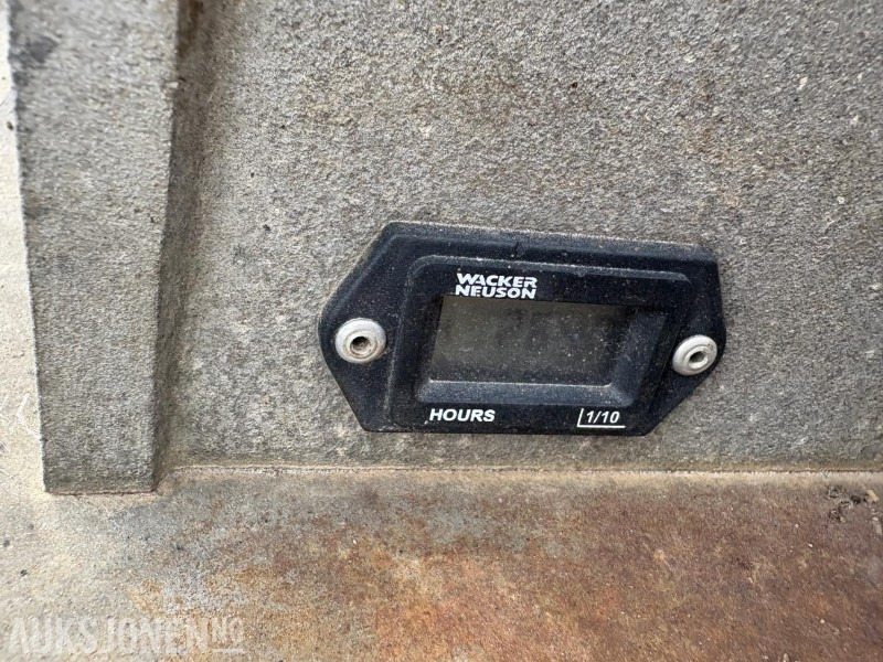 2020 Wacker Neuson DPU 5545Heh vibroplate - Roller: picture 4 2020 Wacker Neuson DPU 5545Heh vibroplate - Roller: picture 4