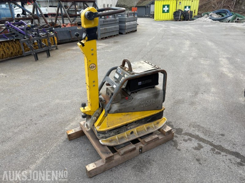 2020 Wacker Neuson DPU 5545Heh vibroplate - Roller: picture 1 2020 Wacker Neuson DPU 5545Heh vibroplate - Roller: picture 1