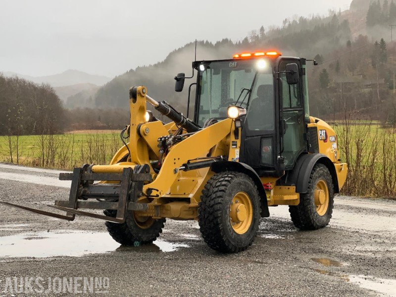 2021 Cat 906 Hjulaster med mye utstyr // kun 1298t - Wheel loader: picture 1 2021 Cat 906 Hjulaster med mye utstyr // kun 1298t - Wheel loader: picture 1