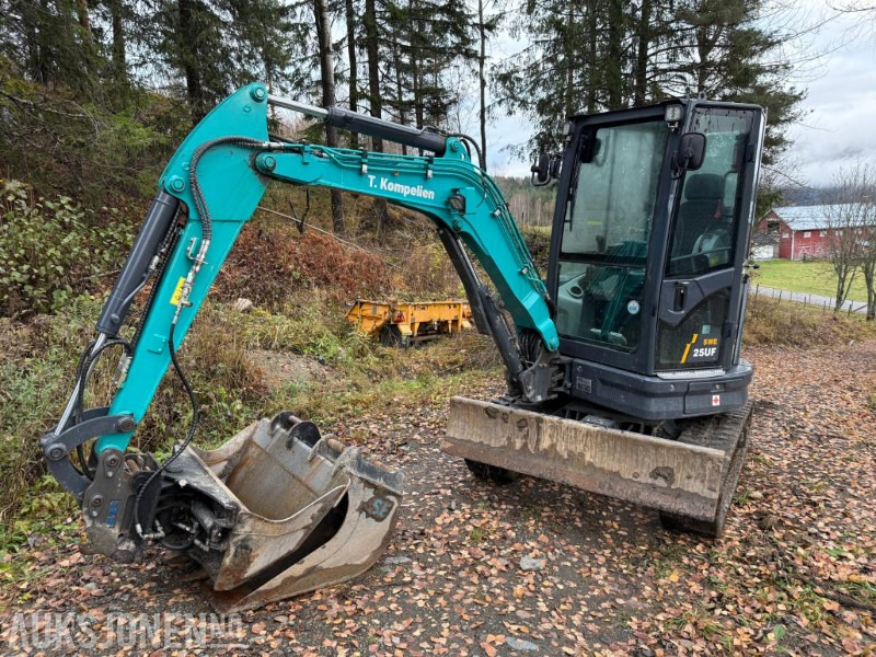 2022 Sunward SWE25UF m/3skuffer - Mini excavator: picture 1 2022 Sunward SWE25UF m/3skuffer - Mini excavator: picture 1