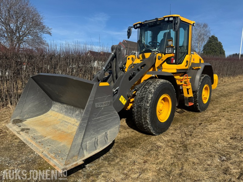 2024 Volvo L70H2 HJULLASTER MED SKUFFE, SETRALSMØRING, VEKT +++ KUN400 TIMER - Wheel loader: picture 2 2024 Volvo L70H2 HJULLASTER MED SKUFFE, SETRALSMØRING, VEKT +++ KUN400 TIMER - Wheel loader: picture 2