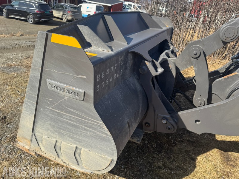 2024 Volvo L70H2 HJULLASTER MED SKUFFE, SETRALSMØRING, VEKT +++ KUN400 TIMER - Wheel loader: picture 4 2024 Volvo L70H2 HJULLASTER MED SKUFFE, SETRALSMØRING, VEKT +++ KUN400 TIMER - Wheel loader: picture 4