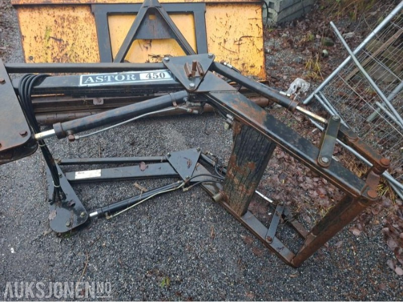 1999 Astor A 450 frontlaster / lesseapparat - Agricultural machinery: picture 3 1999 Astor A 450 frontlaster / lesseapparat - Agricultural machinery: picture 3